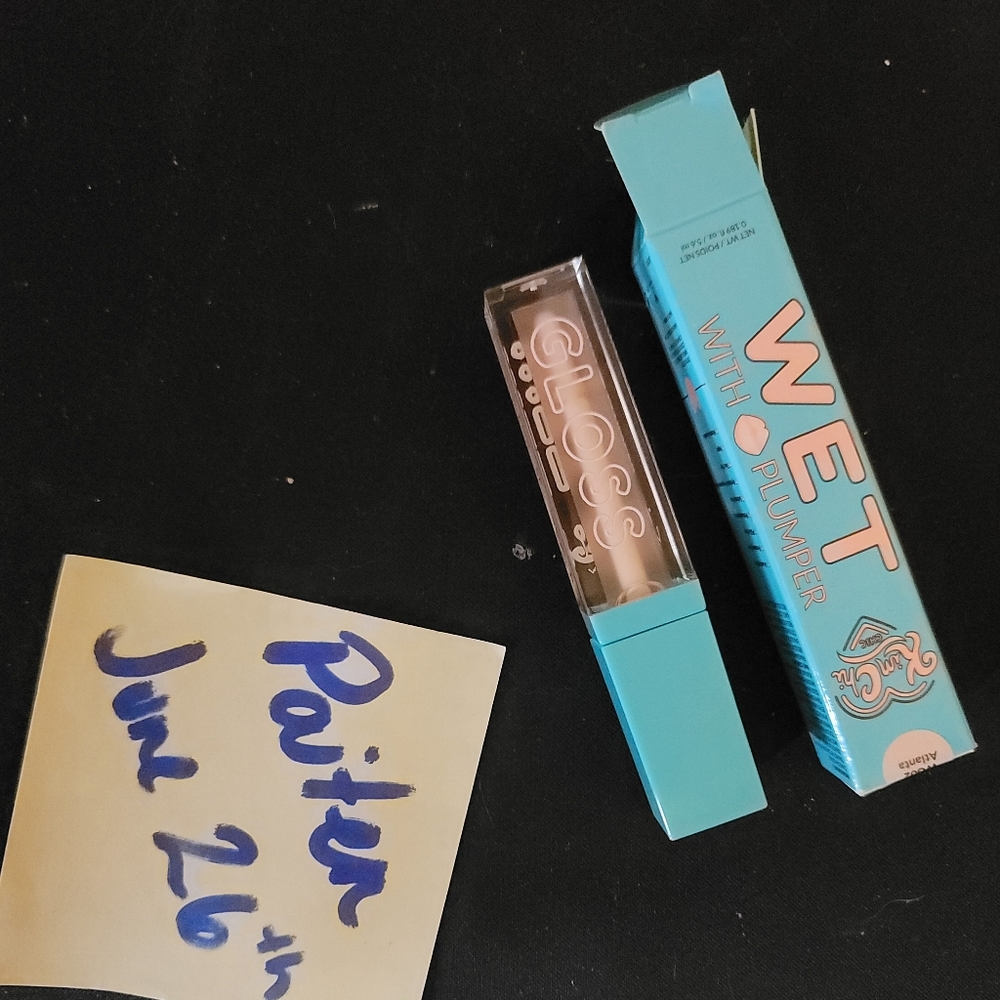 KimChi Chic Wet Gloss with Plumper